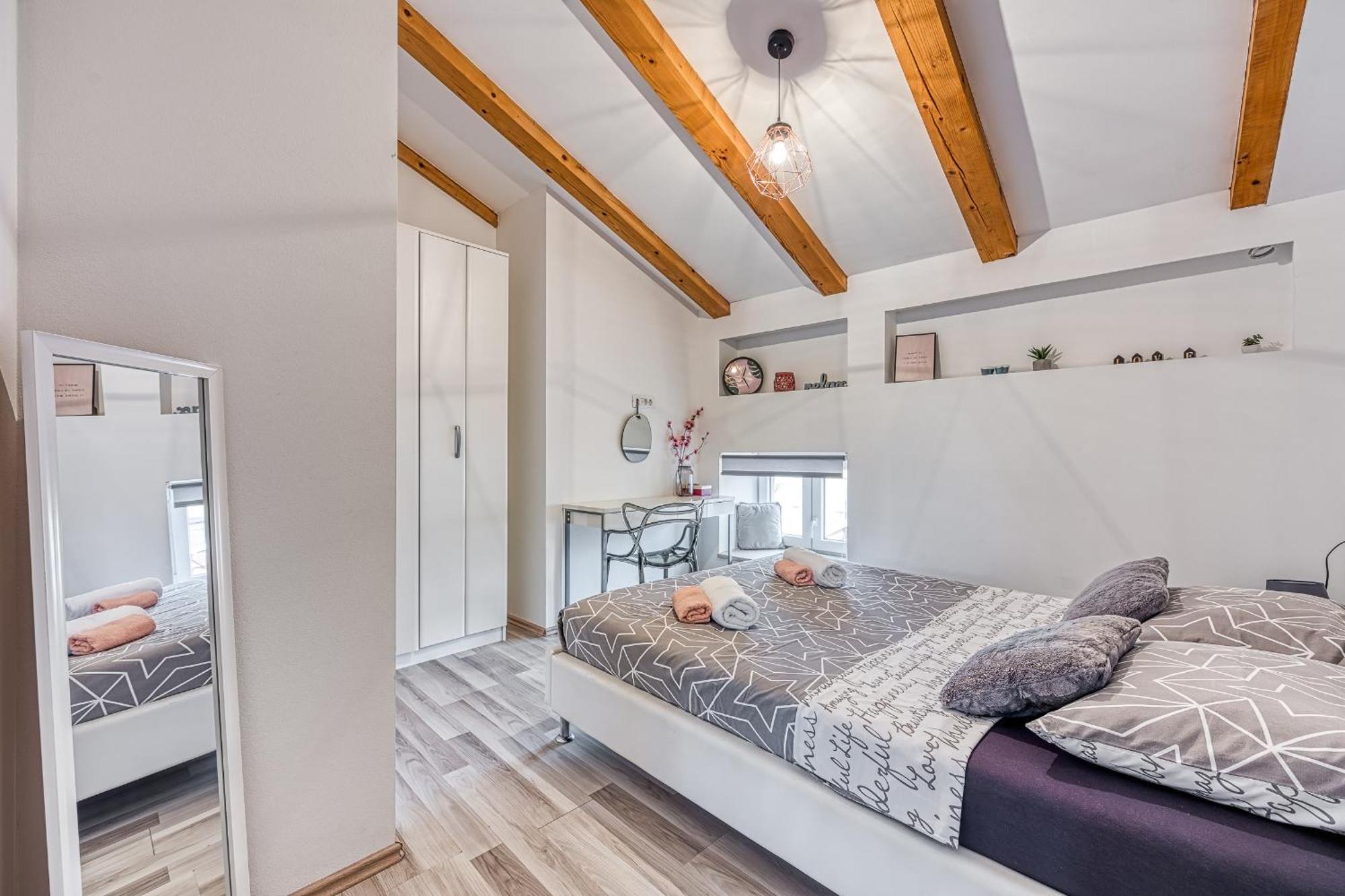 Apartments Mirjana Medulin Eksteriør bilde